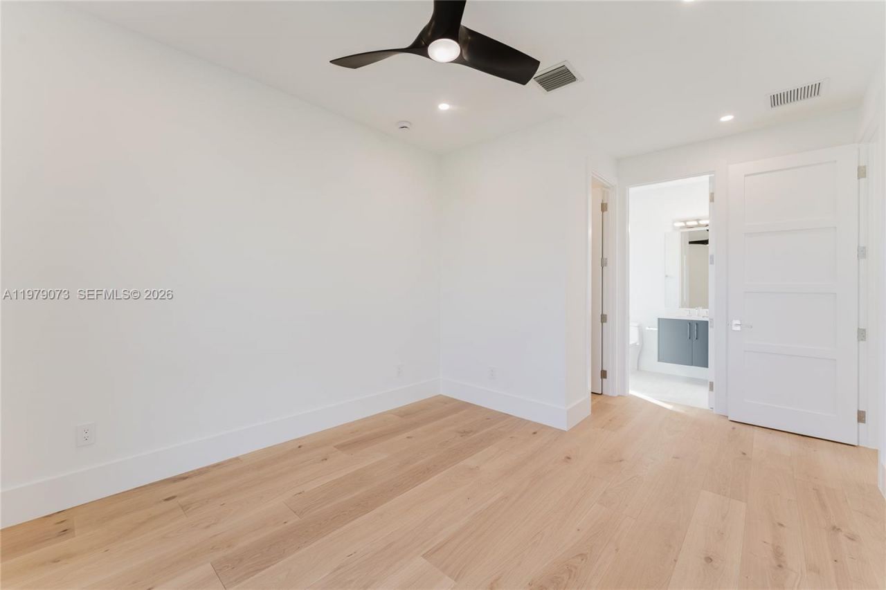 464 NE 6th St, Boca Raton, FL 33432 Photo