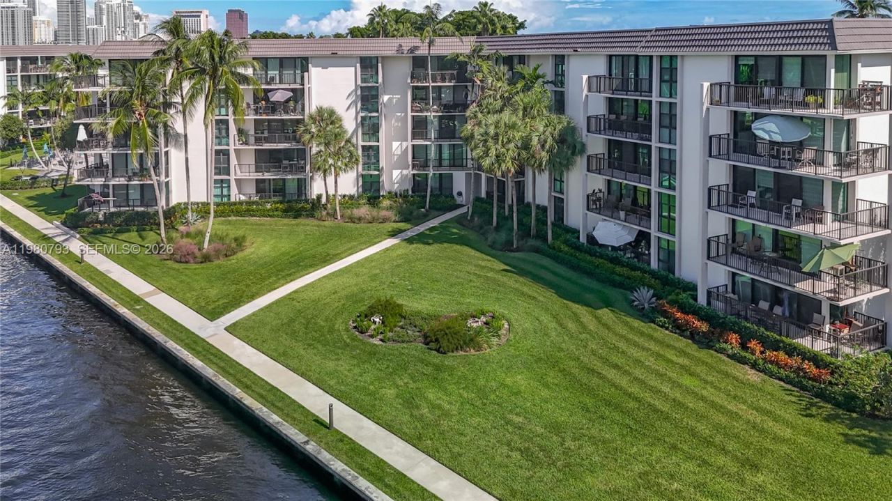 1350 River Reach Dr, Unit 118, Fort Lauderdale, FL 33315 Photo