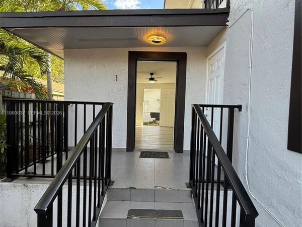 2238 NW 5th St , Unit 3, Miami, FL 33125