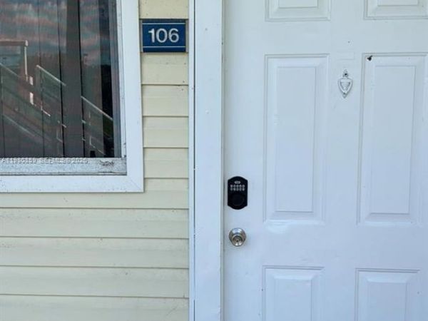 3441 NW 44th St , Unit 106, Oakland Park, FL 33309