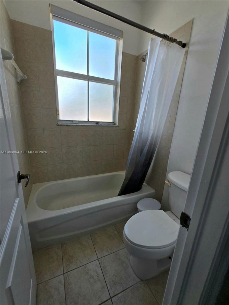8402 NW 114th Path , Unit 8402, Doral, FL 33178 Photo