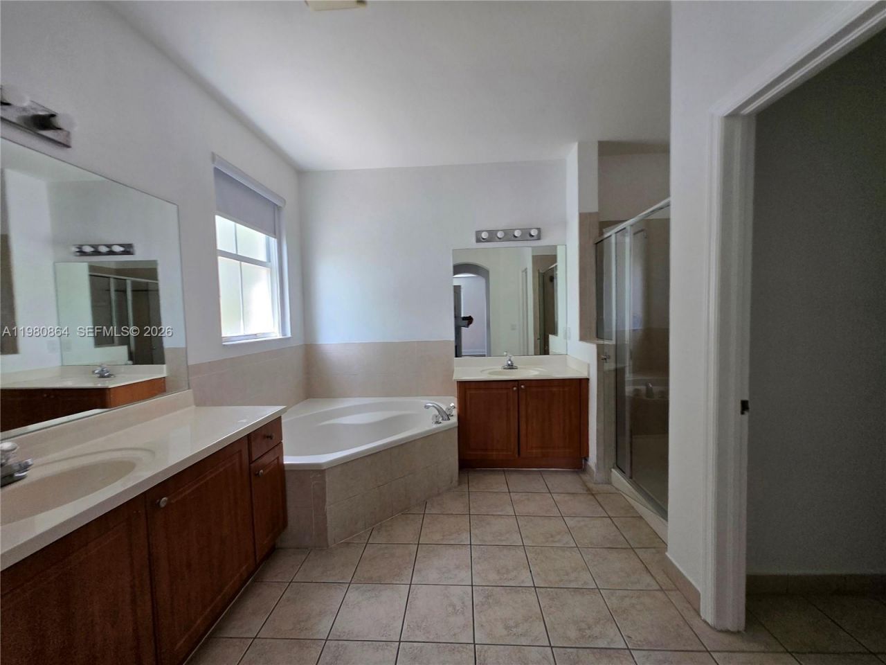 8402 NW 114th Path , Unit 8402, Doral, FL 33178 Photo