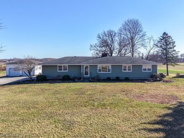 45 Jeffrey Road, Homerville, OH 44235