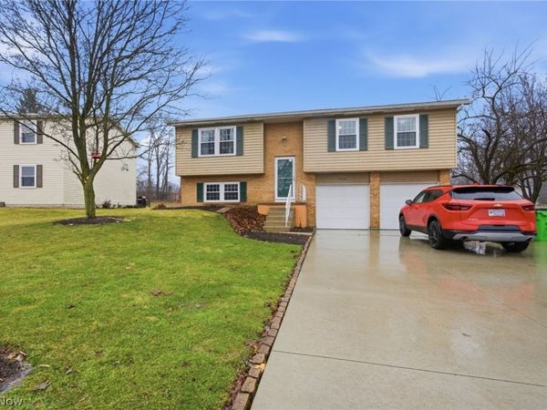 4534 Foresthill Road , Stow, OH 44224