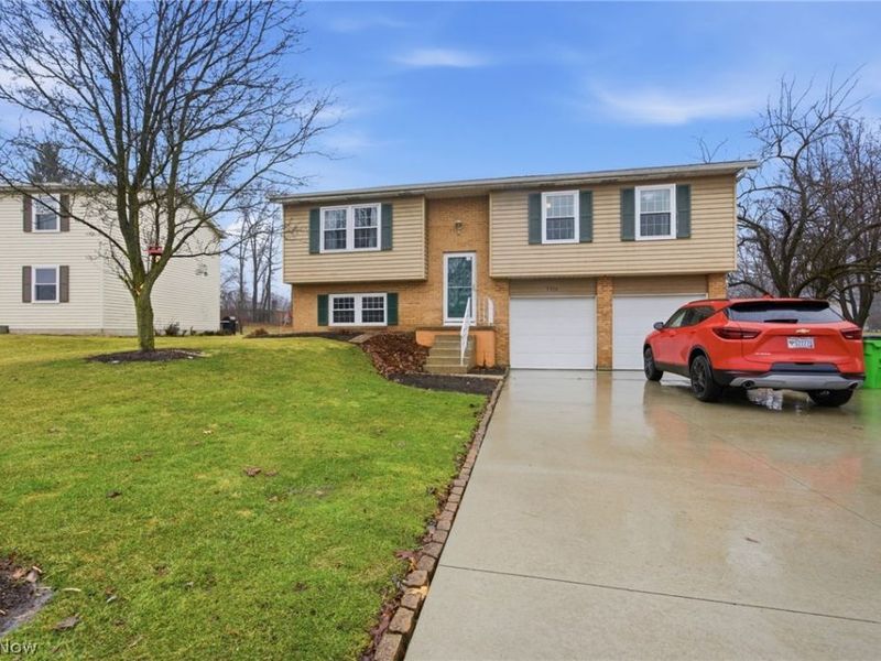 4534 Foresthill Road , Stow, OH 44224 Photo 1