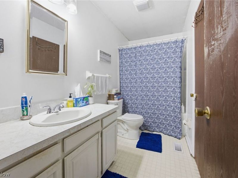 4534 Foresthill Road , Stow, OH 44224 Photo 11