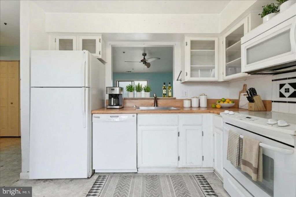 1142 Windemere Court, Fort Washington, MD 20744 Main Photo