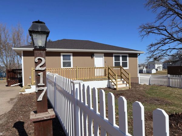 217 7Th Street, Gladbrook, IA 50635