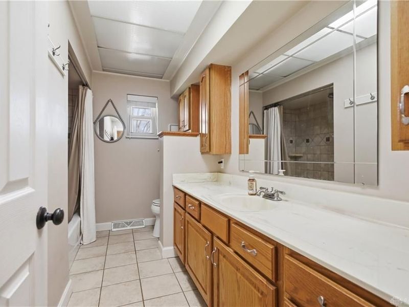 410 Tanglewood Drive, Beavercreek, OH 45440 Photo 24