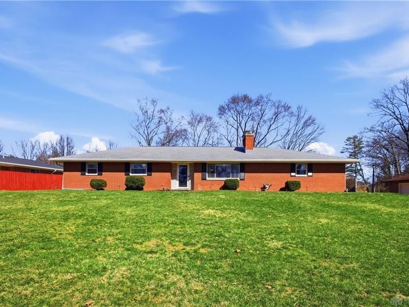 410 Tanglewood Drive, Beavercreek, OH 45440 Photo 3