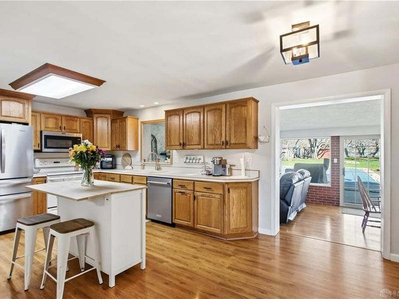 410 Tanglewood Drive, Beavercreek, OH 45440 Photo 9