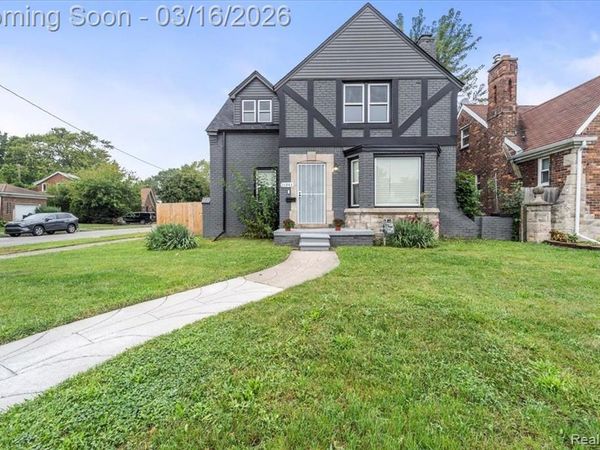 11943 E OUTER Drive, Detroit, MI 48224