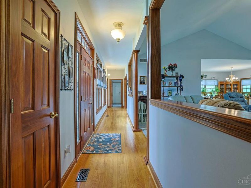 1305 Courtney Drive, Hamilton, OH 45013 Photo 5