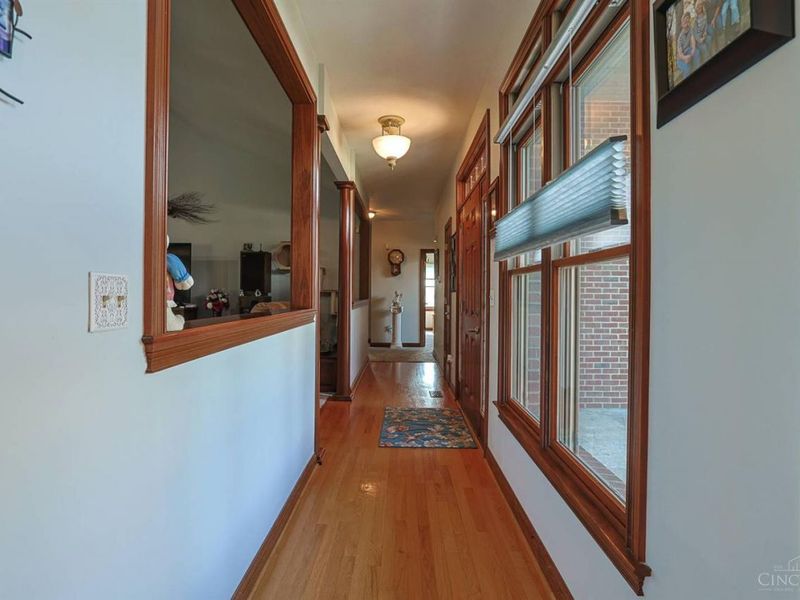 1305 Courtney Drive, Hamilton, OH 45013 Photo 6