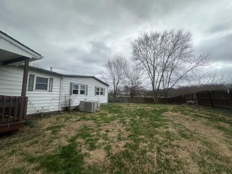 915 Charles Street , Logan, OH 43138 Photo 3