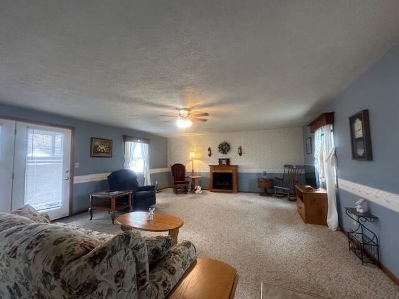 915 Charles Street, Logan, OH 43138 Photo 9