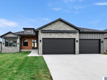 3639 Wilderness Hills Boulevard , Lincoln, NE 68516