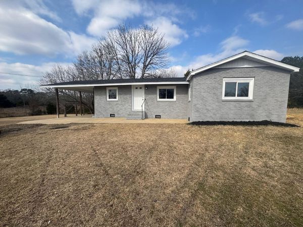 735 Old Hwy 10, Cedar Bluff, MS 39741