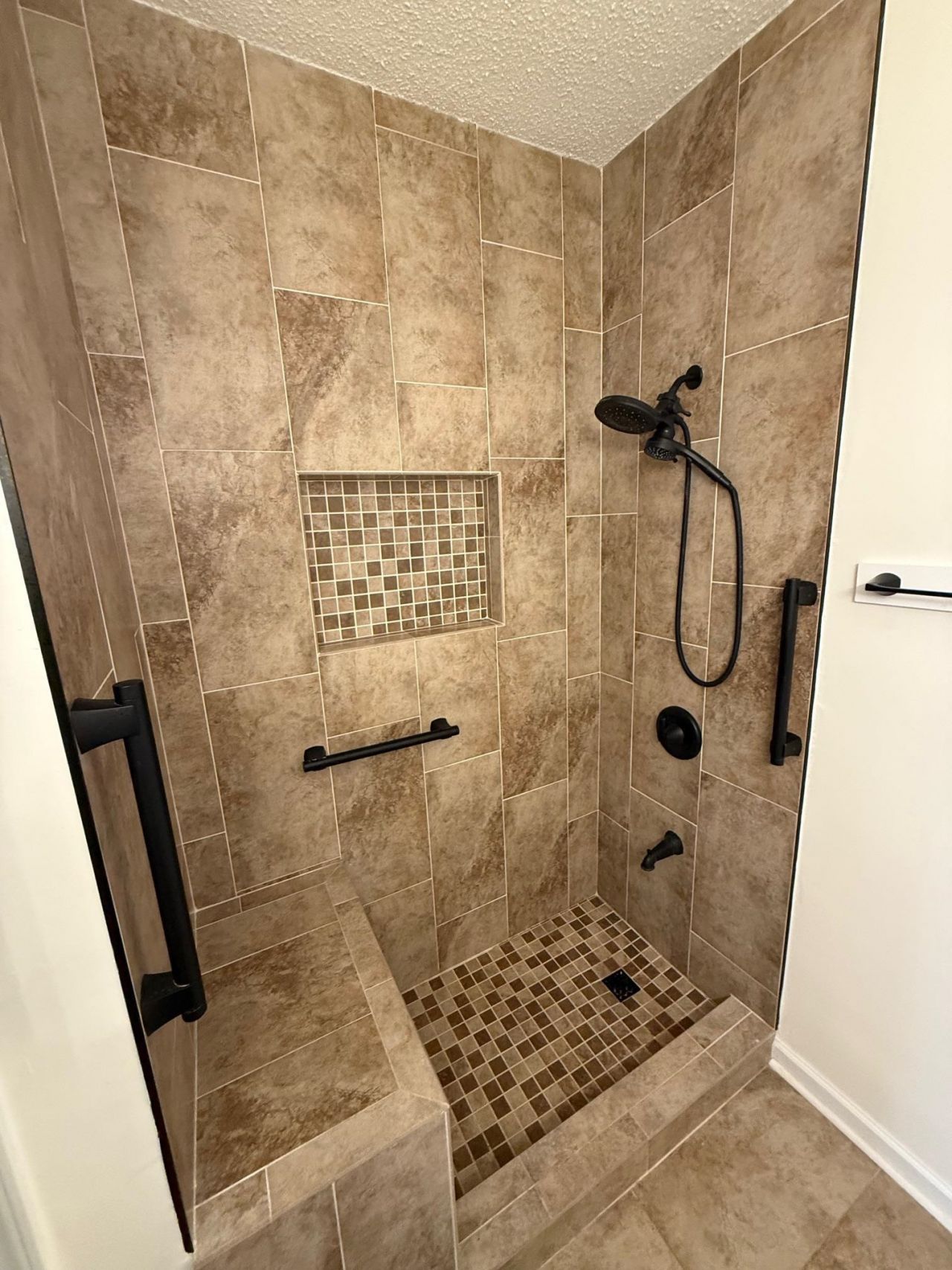 1058 Sea Mountain Hwy. Photo 17