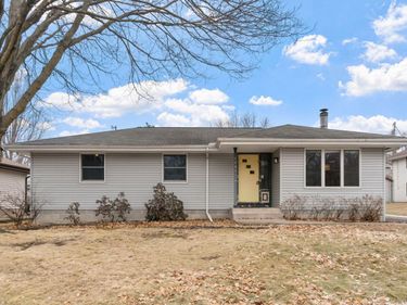 6089 Xylon Avenue N, New Hope, MN 55428