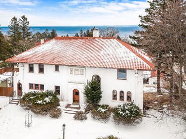 2514 E Superior Street, Duluth, MN 55812