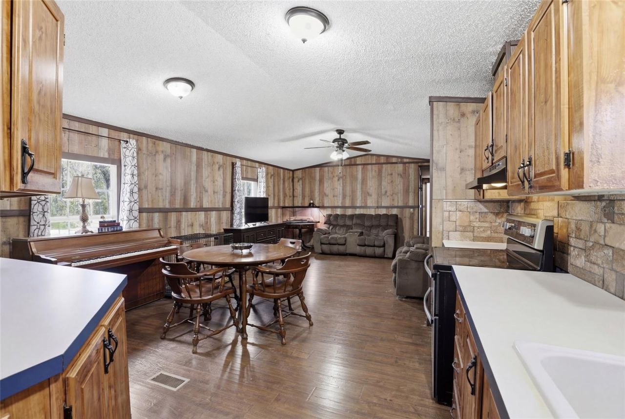 167 NE 212th Avenue , Old Town, FL 32680 Photo