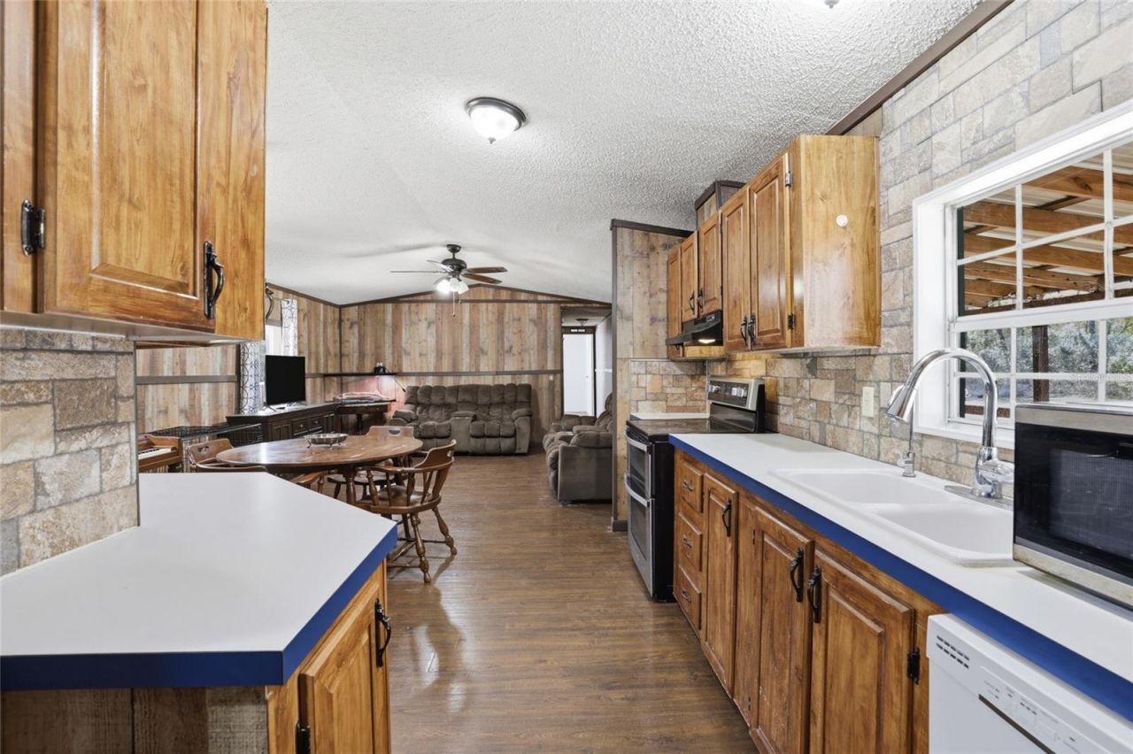 167 NE 212th Avenue , Old Town, FL 32680 Photo