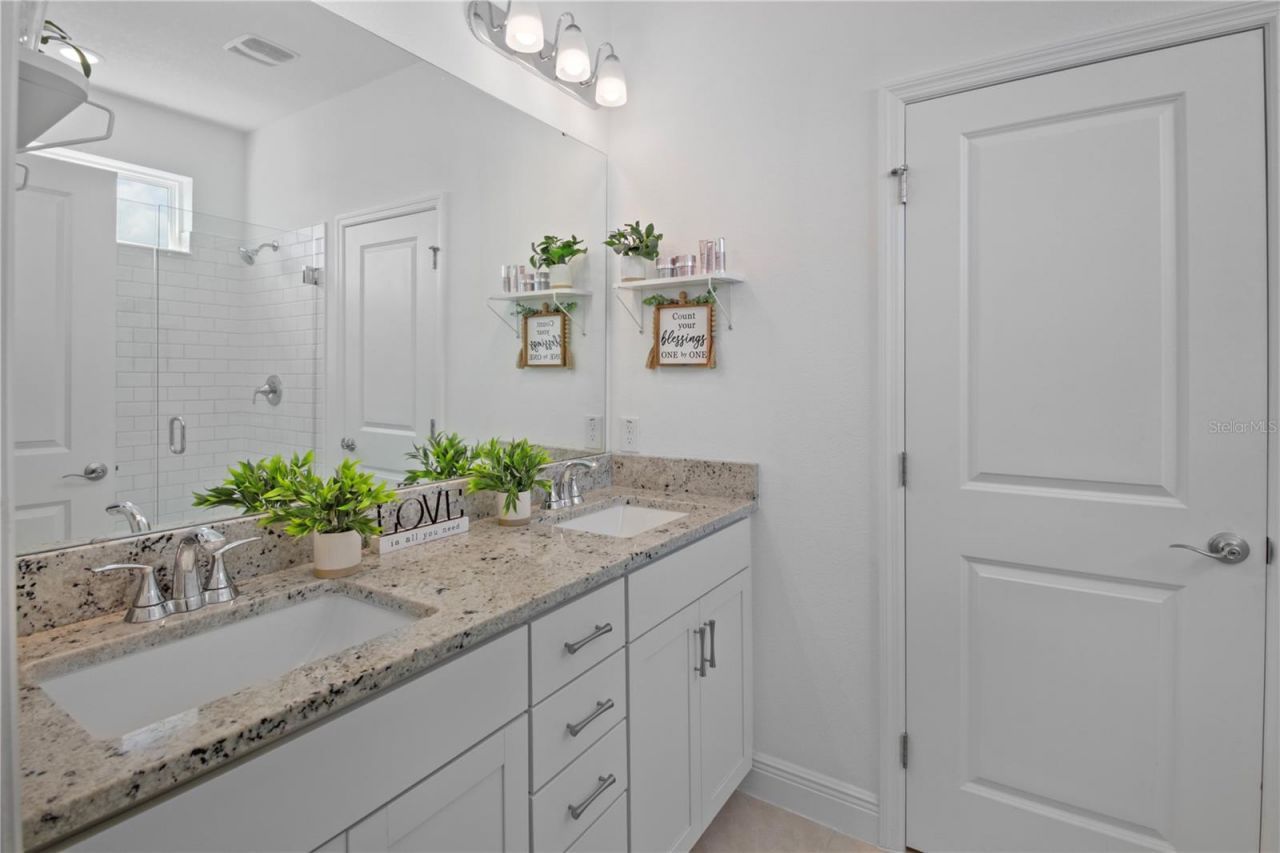 646 Kimber , Debary, FL 32713 Photo