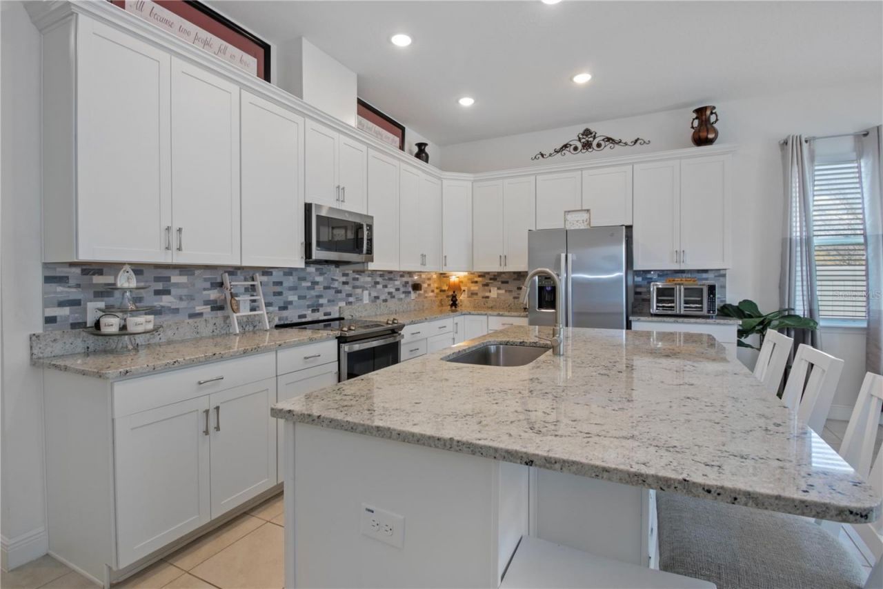 646 Kimber , Debary, FL 32713 Photo