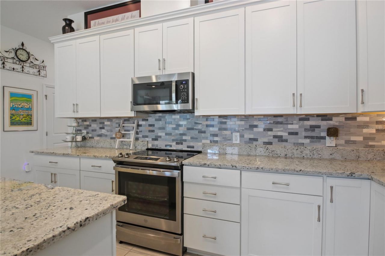 646 Kimber , Debary, FL 32713 Photo