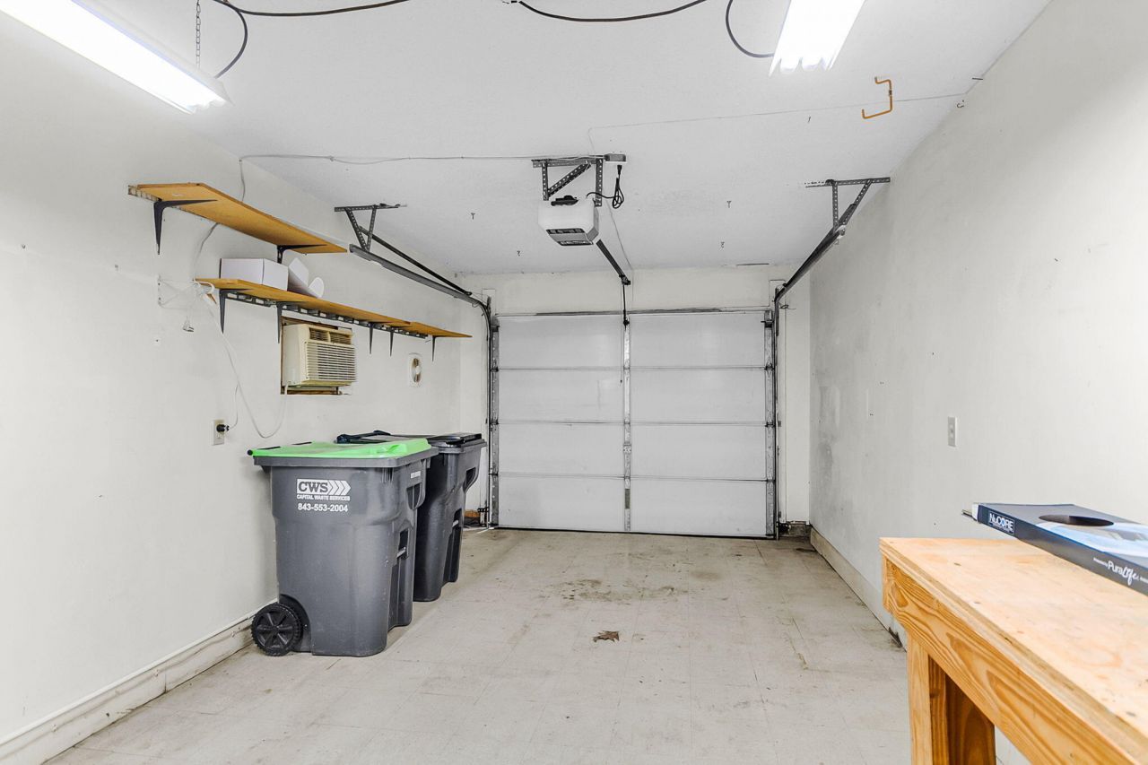 101 Hialeah Court Photo 32