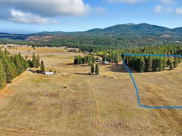 8920B Schwachtgen Branch/N Dunn Rd, Chattaroy, WA 99003