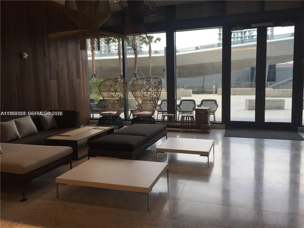 68 SE 6th St , Unit 2807, Miami, FL 33131 Photo