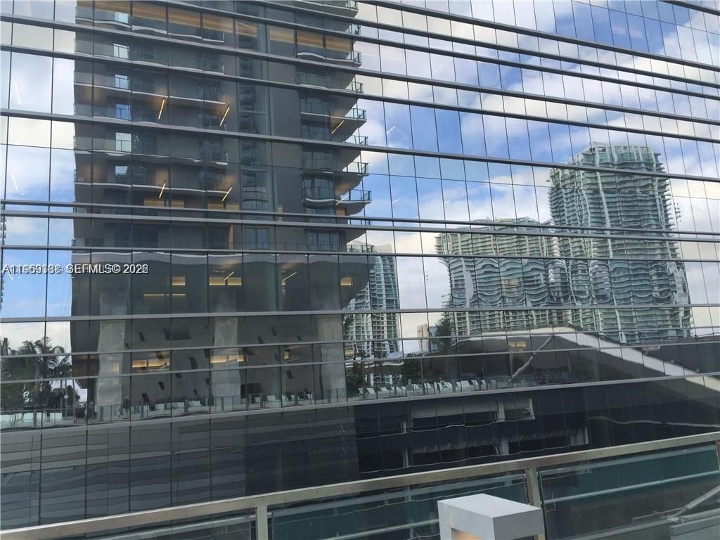 68 SE 6th St , Unit 2807, Miami, FL 33131 Photo