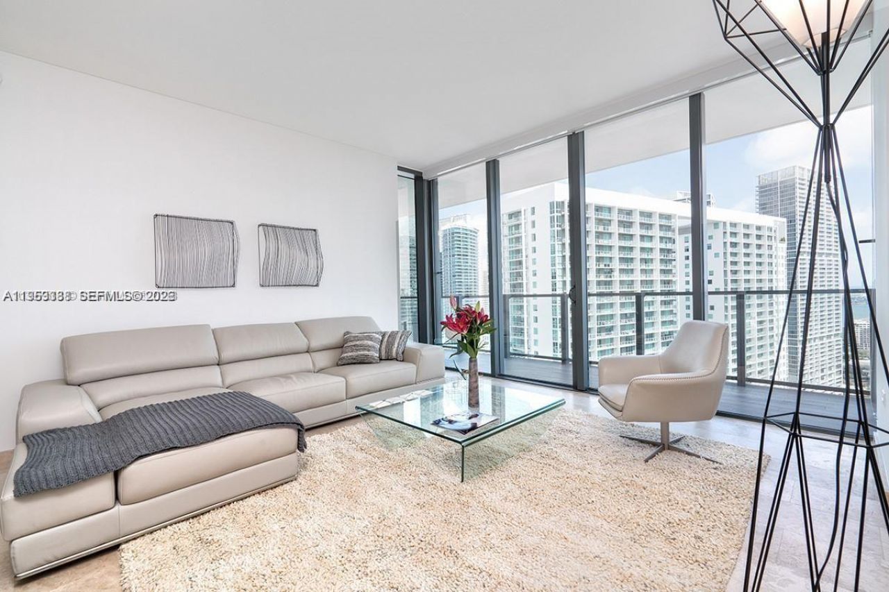 68 SE 6th St , Unit 2807, Miami, FL 33131 Photo