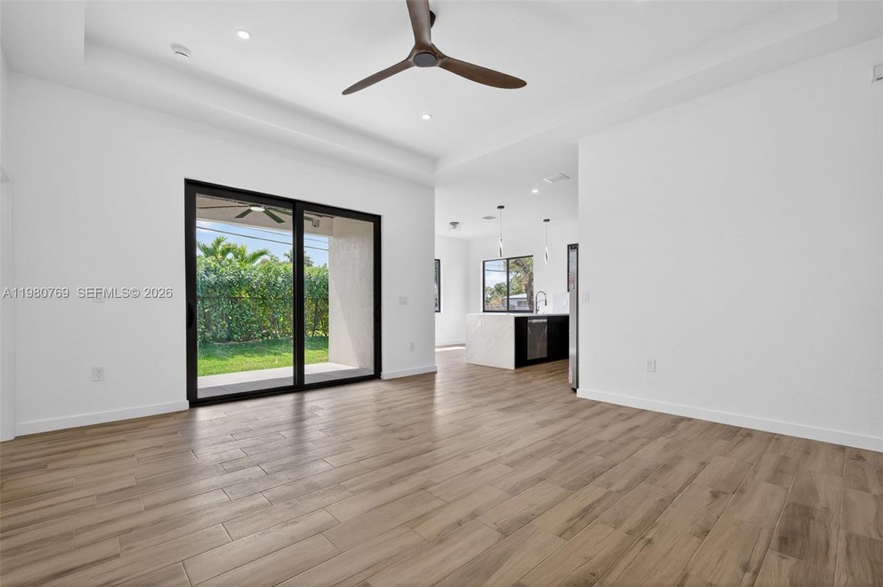 3040 NW 24th St , Fort Lauderdale, FL 33311 Photo