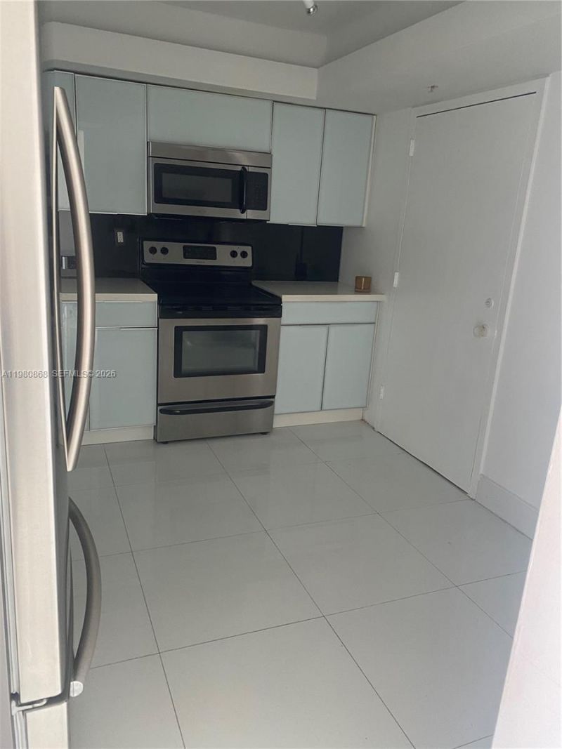 2780 NE 183rd St, Unit 909, Aventura, FL 33160 Photo