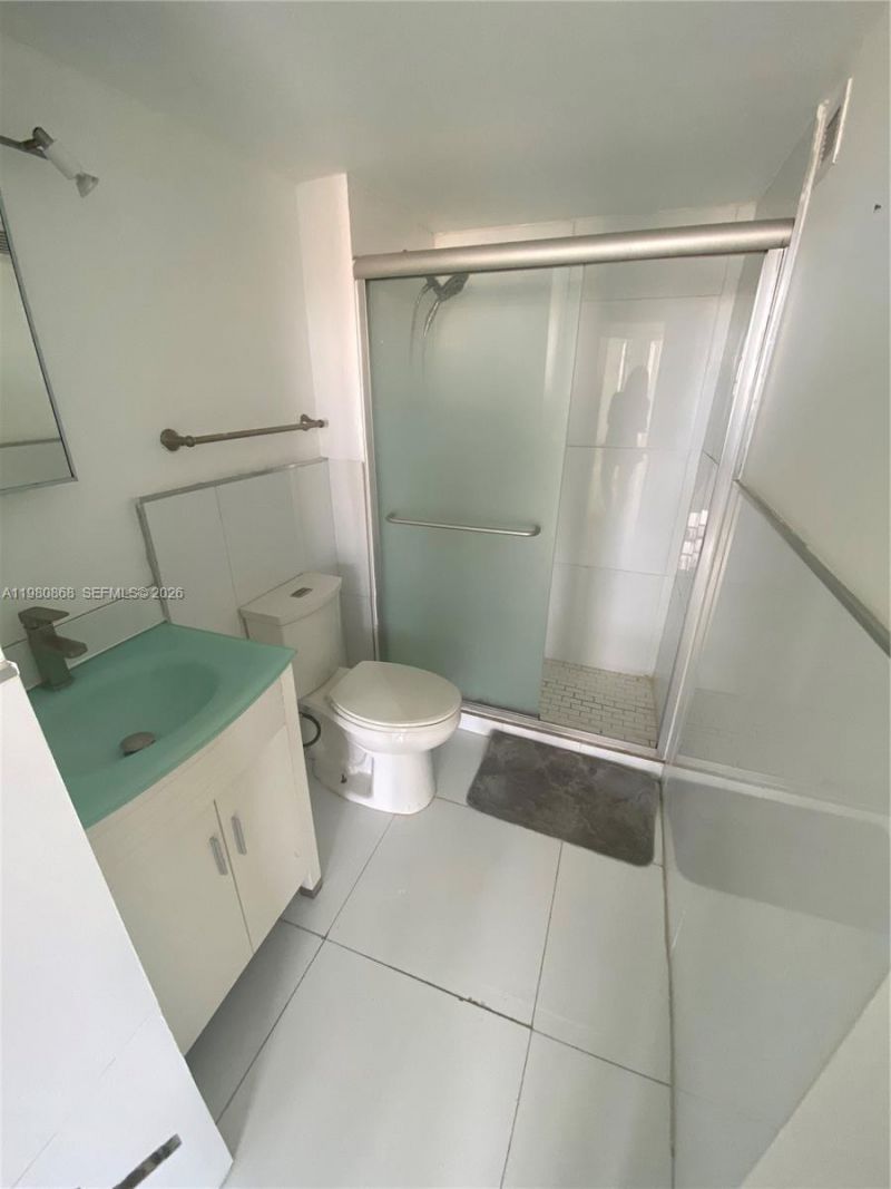 2780 NE 183rd St, Unit 909, Aventura, FL 33160 Photo
