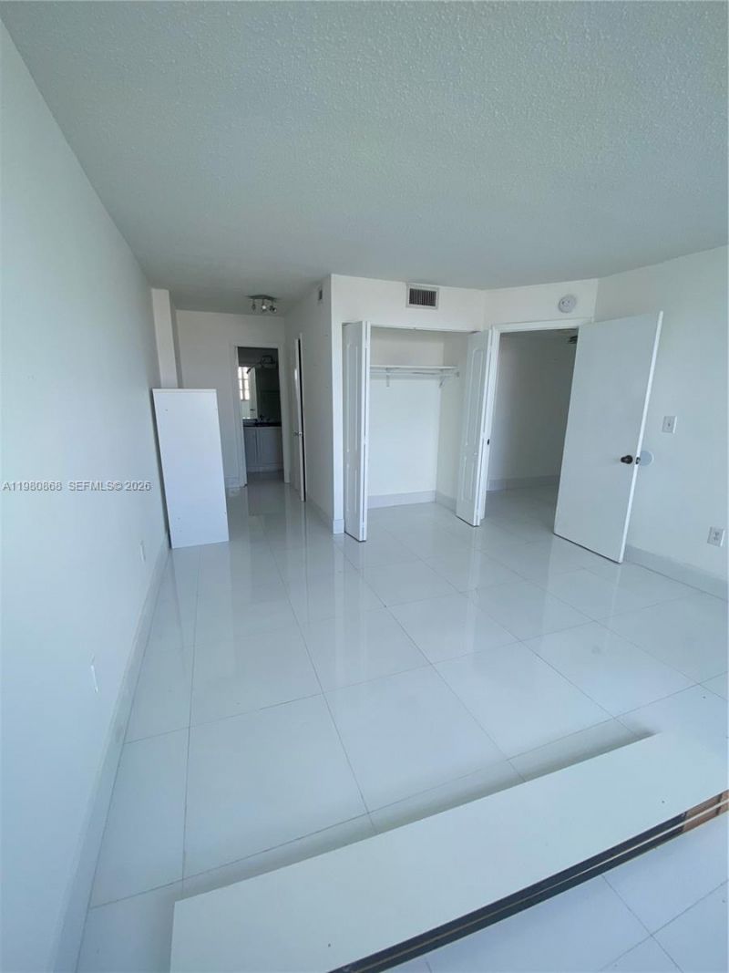 2780 NE 183rd St, Unit 909, Aventura, FL 33160 Photo