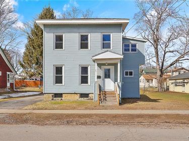 21 Mechanic Street, Phoenix, NY 13135