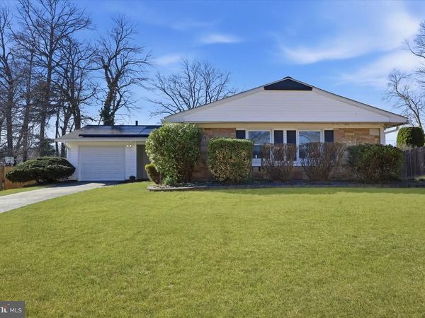 30 TIPTON LANE, WILLINGBORO, NJ 08046