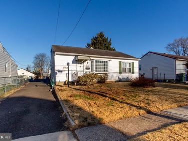 910 GARFIELD AVENUE, GLENSIDE, PA 19038