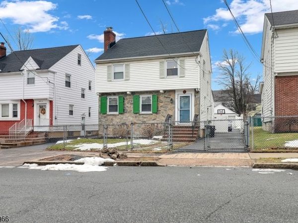 34 Cleveland Ave, Newark, NJ 07106