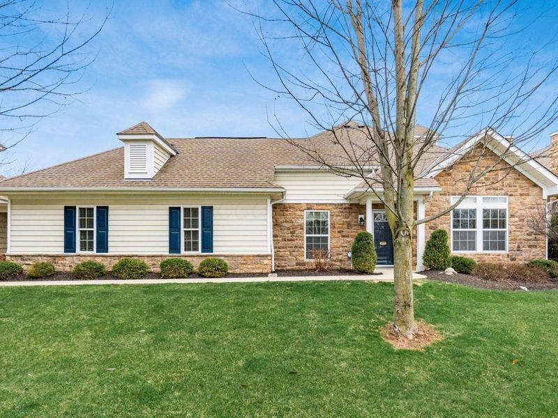 1574 Cape Drive , Grove City, OH 43123 Photo 1