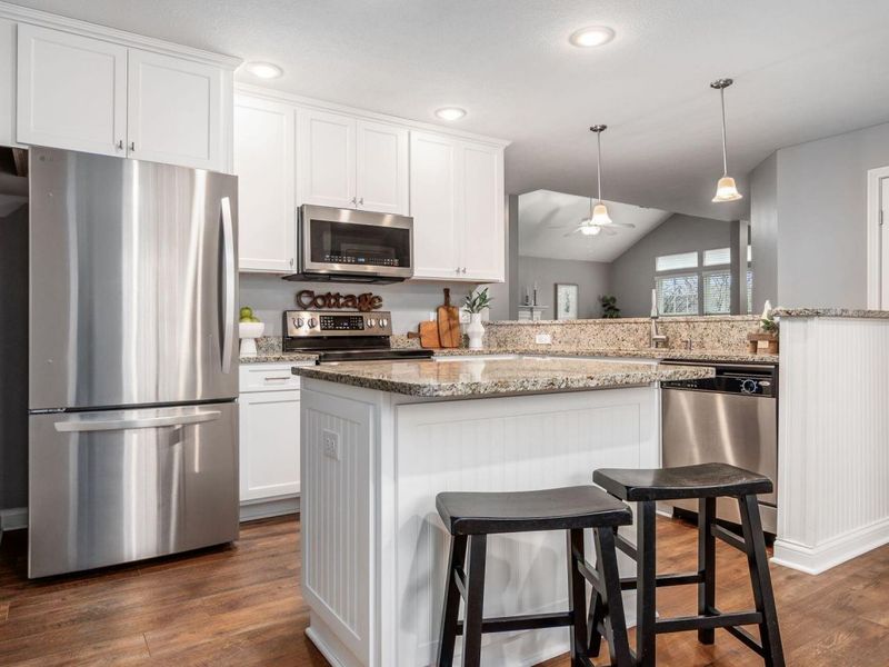 1574 Cape Drive , Grove City, OH 43123 Photo 16