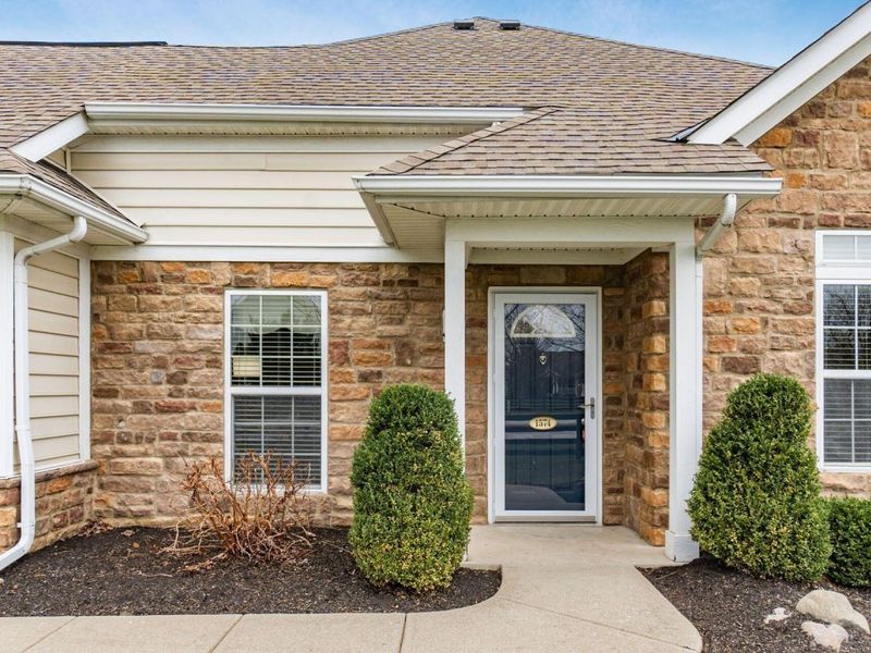 1574 Cape Drive , Grove City, OH 43123 Photo 3