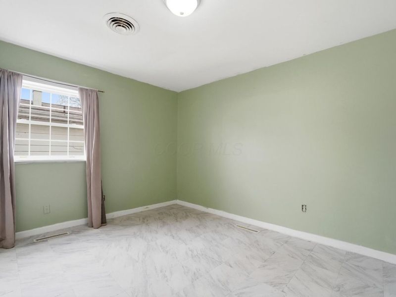 2054 Jermain Drive, Columbus, OH 43219 Photo 21