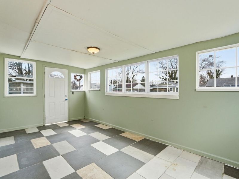 2054 Jermain Drive, Columbus, OH 43219 Photo 7