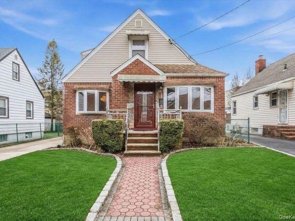 505 N 1st Street , New Hyde Park, NY 11040