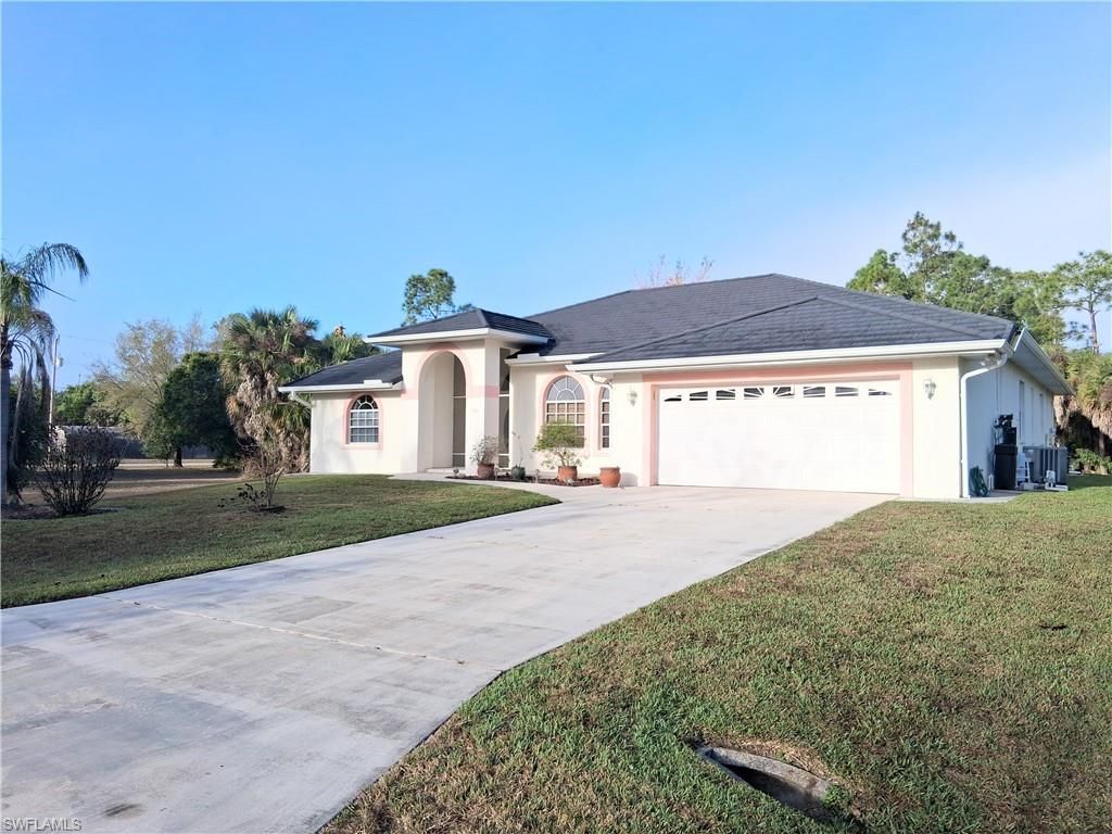 503 Poinsettia Ave , Lehigh Acres, FL 33972 Photo
